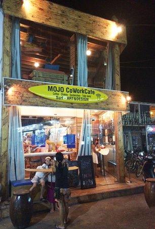 Mojo CoWork Cafe